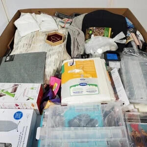 Unclaimed USPS Package Mystery Box – Retail & General Merchandise